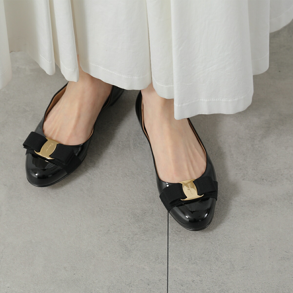 楽天市場】FERRAGAMO フェラガモ パンプス VARINA ヴァリナ 01 A181