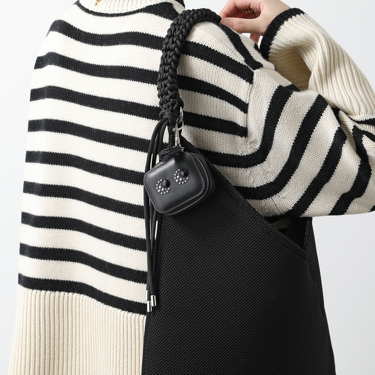 楽天市場】ANYA HINDMARCH アニヤハインドマーチ イヤホンケース