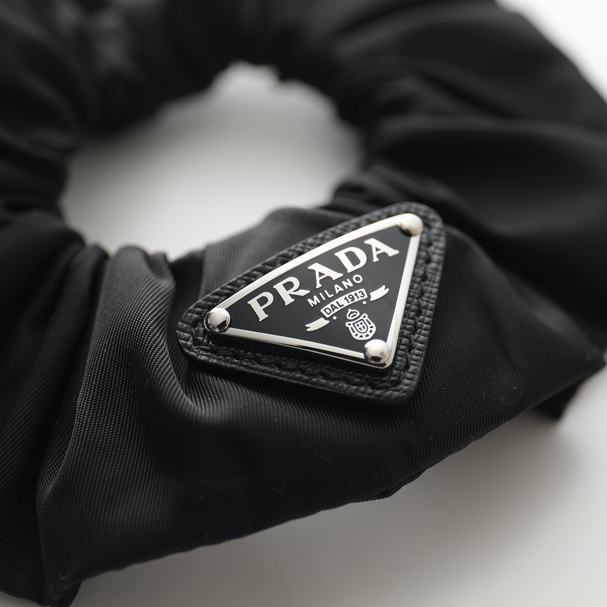 楽天市場】PRADA プラダ シュシュ 1IF015 2DMI レディース ReNylon