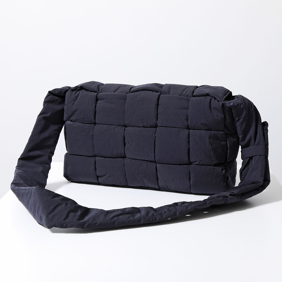 楽天市場】BOTTEGA VENETA ボッテガヴェネタ ショルダーバッグ