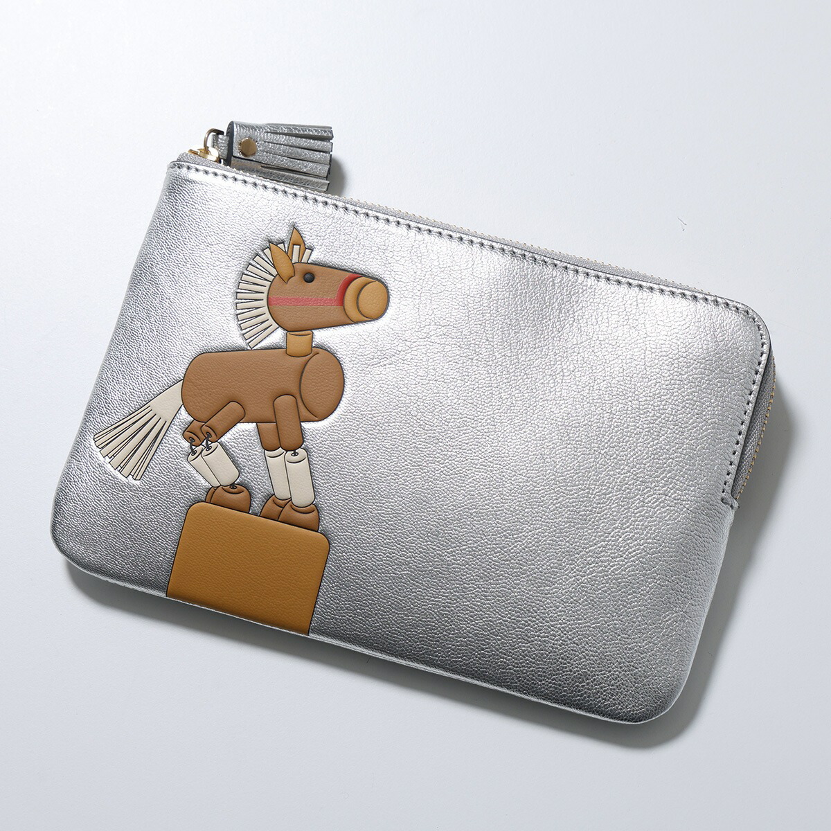 楽天市場】ANYA HINDMARCH アニヤハインドマーチ ポーチ Zip Loose