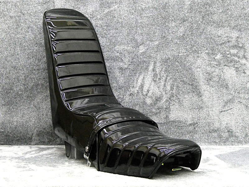 楽天市場】GN125 黒エナ 三段シート / GN125H GN125-2F 3段シート