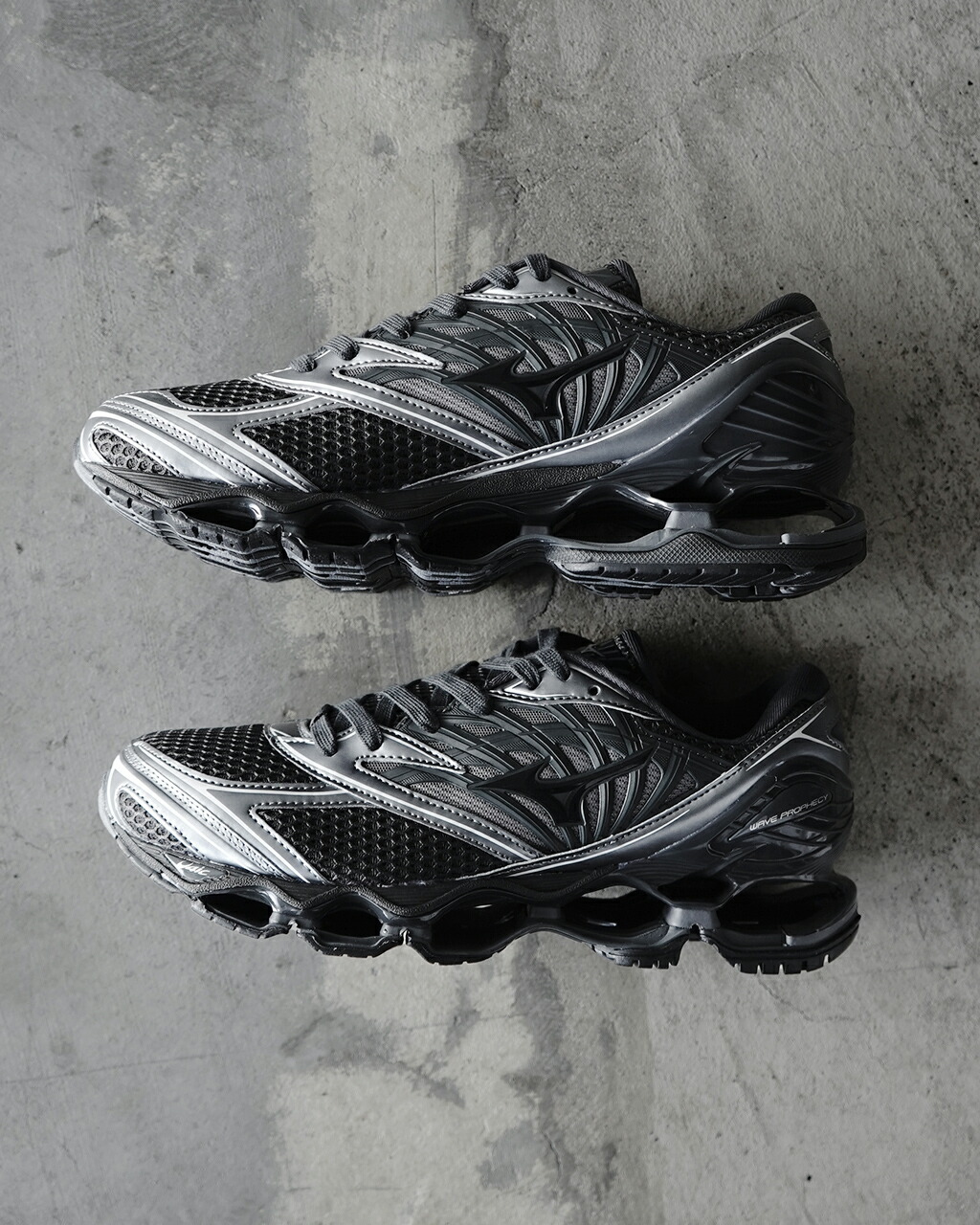 楽天市場】【SALE！30%OFF】ミズノ MIZUNO スニーカー メンズ WAVE