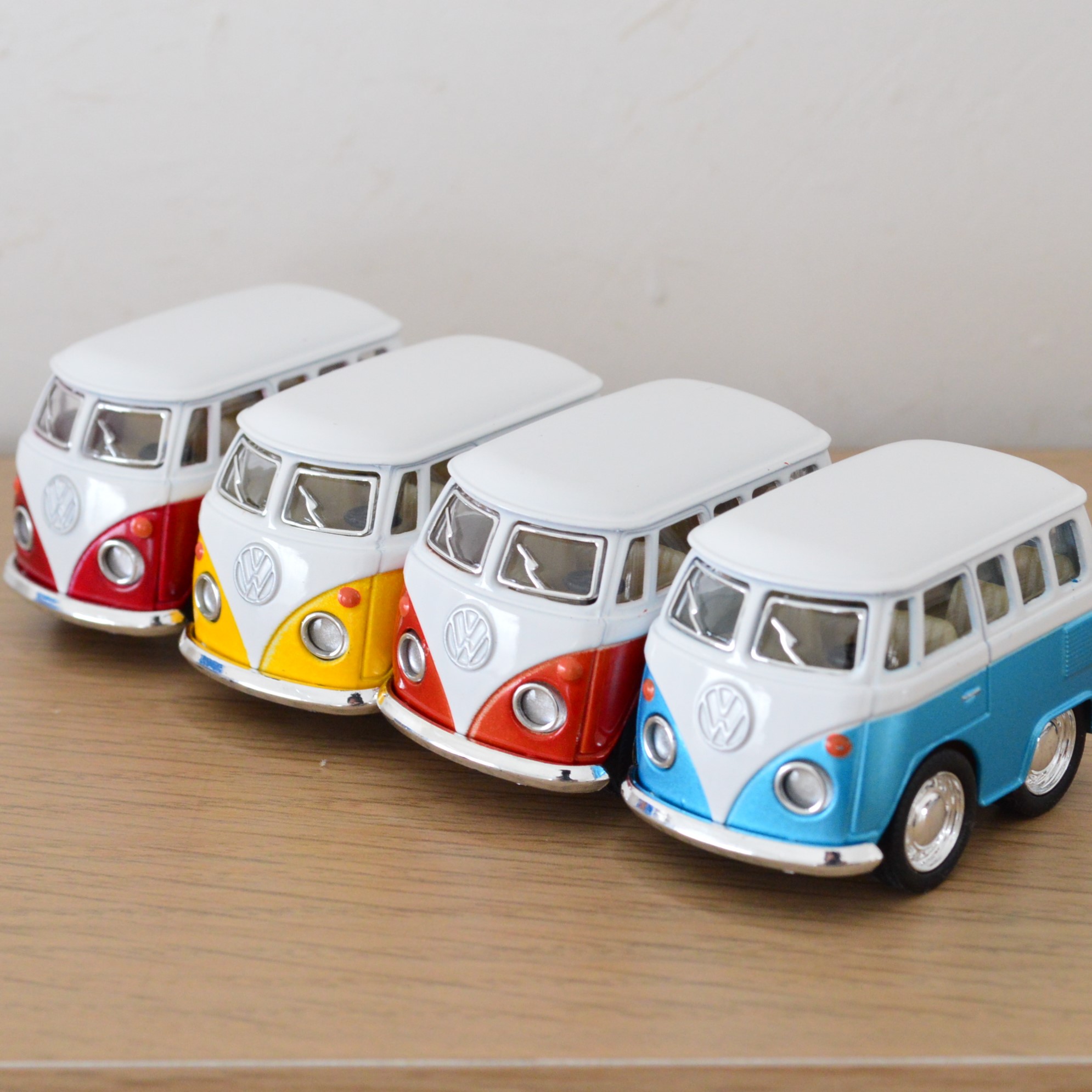 楽天市場】【送料無料】フォルクスワーゲン ファニーワーゲンバス ミニ