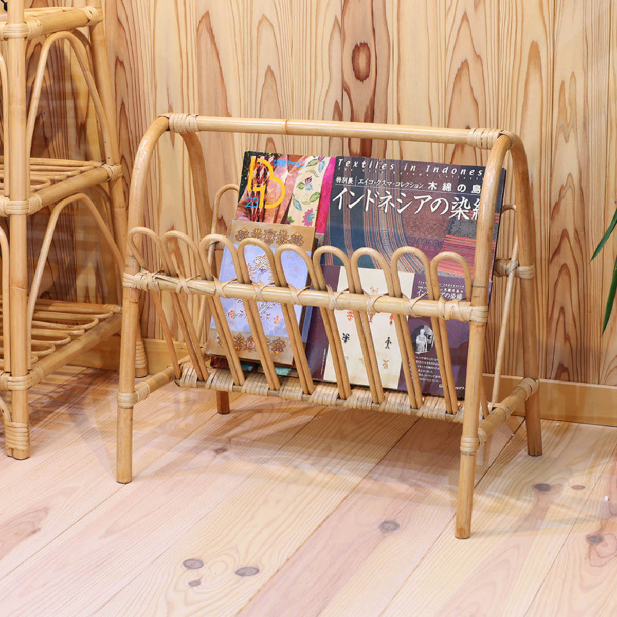 楽天市場】マガジンラック ラタン 幅47cm 天然素材 （ 籐 かご