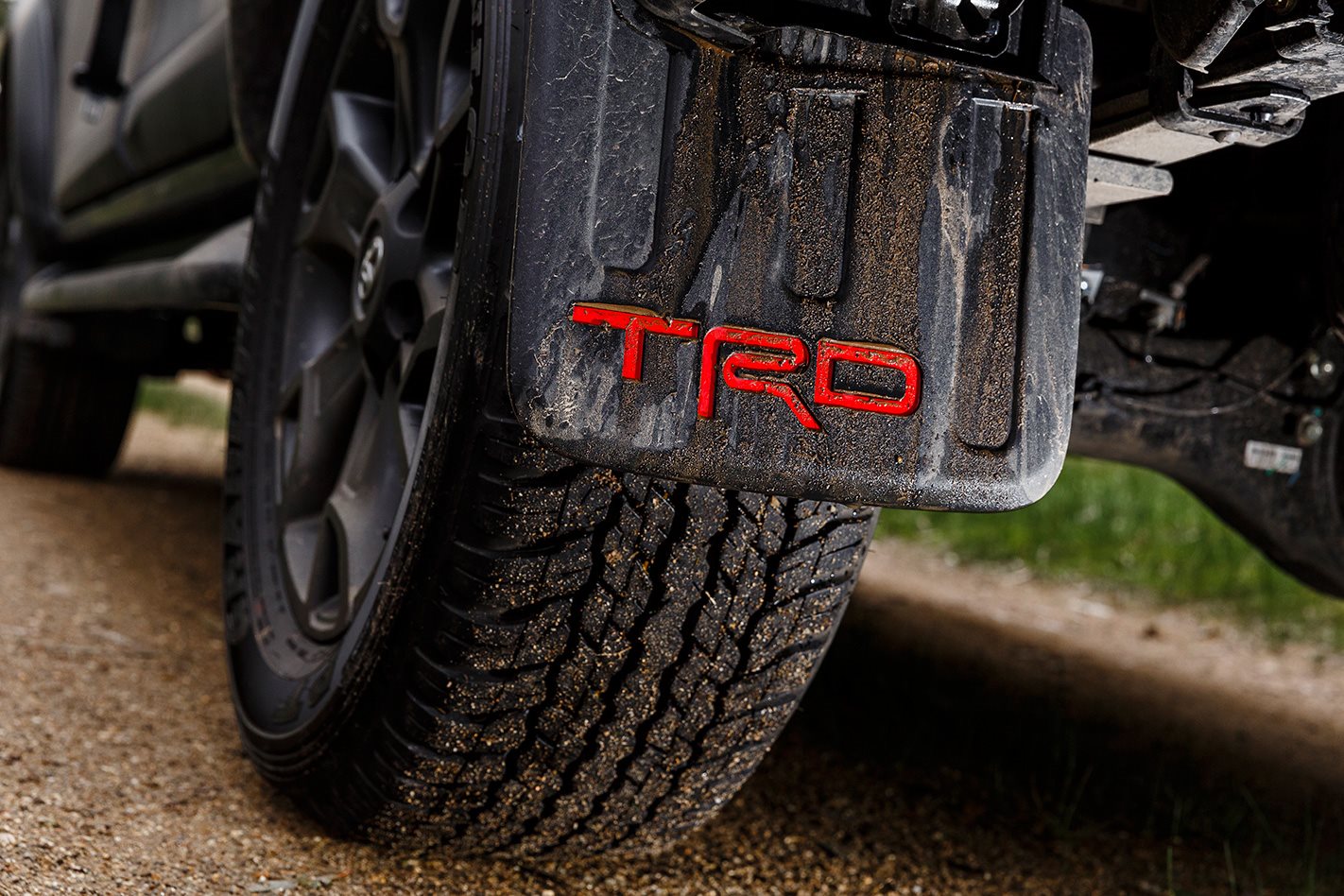 楽天市場】ハイラックス HILUX TRD 海外 トヨタ 純正 マッドガード