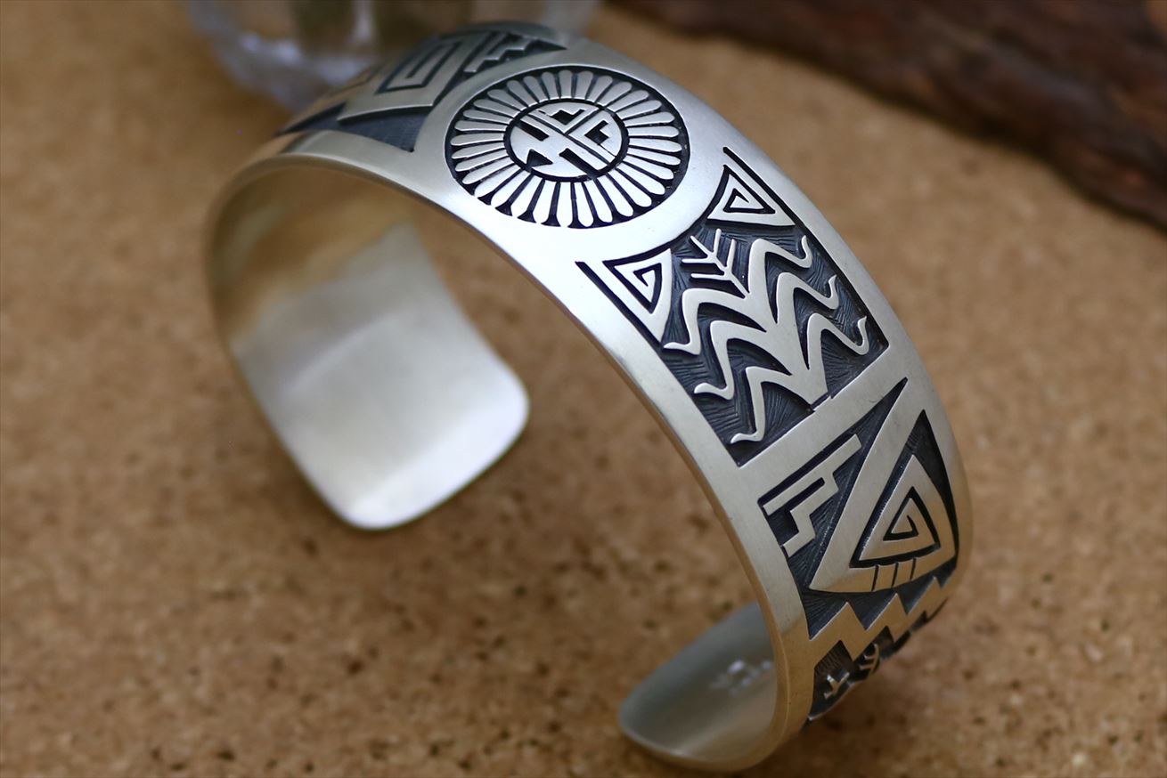 楽天市場】インディアンジュエリー ホピ族 Lucion Koinva (ルシオン