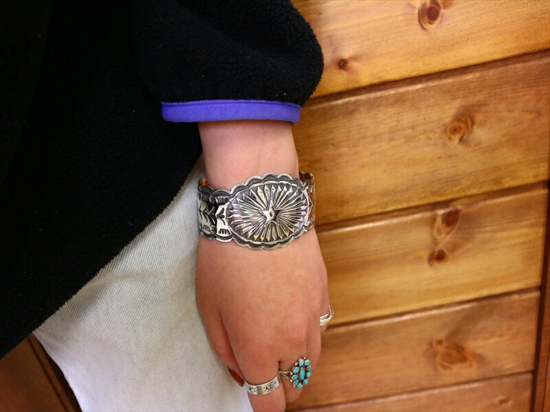 楽天市場】インディアンジュエリー ナバホ族 Sunshine Reeves