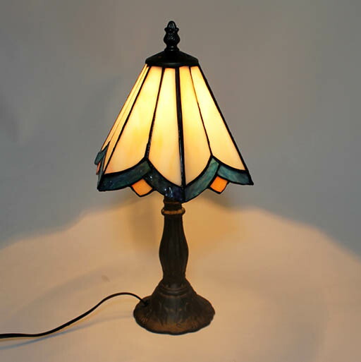 楽天市場】ステンドグラスランプブルーリボン リリーランプ中型 20×h38