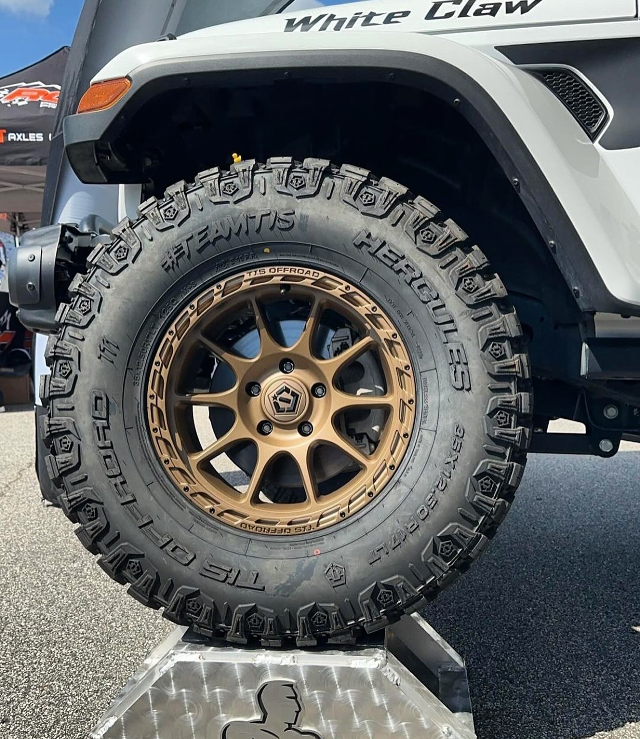 楽天市場】TIS OFFROAD 563BZ サテンブロンズ 18インチアルミホイール