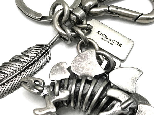 楽天市場】COACH コーチ キーホルダー 恐竜 ステゴサウルス シルバー