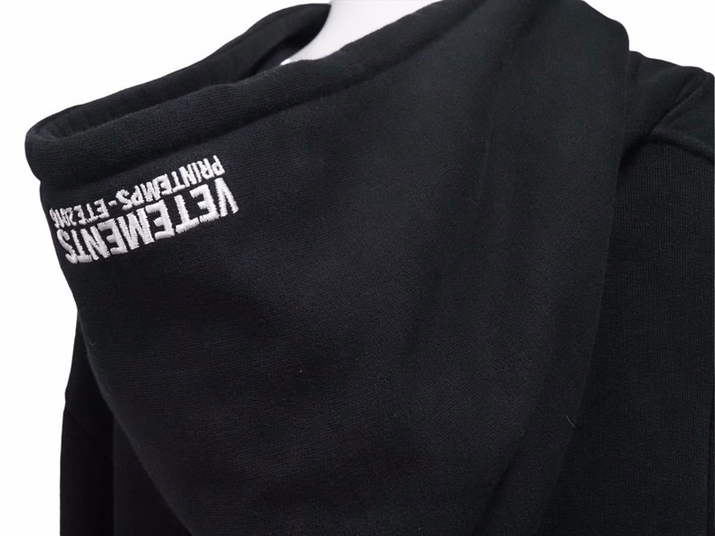 楽天市場】VETEMENTS ヴェトモン 16SS 再構築 メタルロゴ スウェット