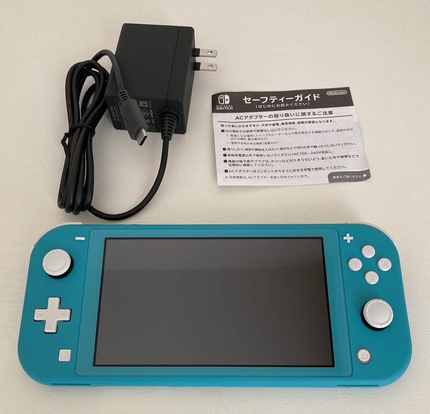 Nintendo Switch Lite（ニンテンドースイッチライト）開封 ～内容物の