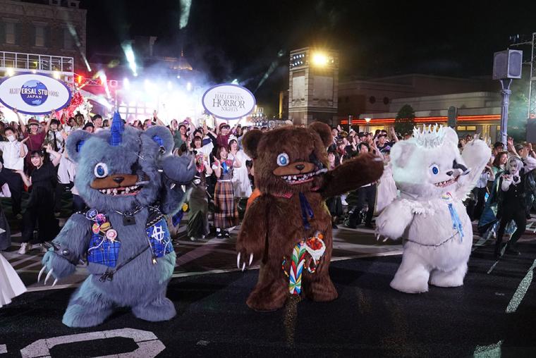 USJハロウィーンの人気キャラ・ハミクマに会えるスポット・グッズ