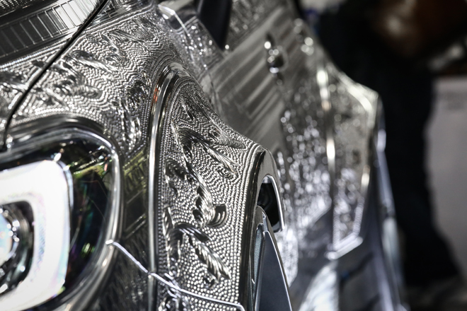 究極のカスタム！？エングレービング加工と3Dメタルペイントが唯一無二