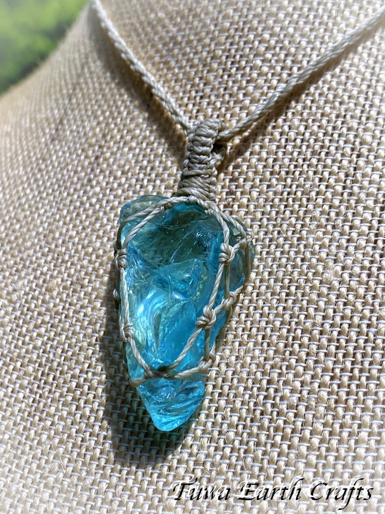 石全長4cm大ぶり 高品質アンダラクリスタル（シエラネバダ産