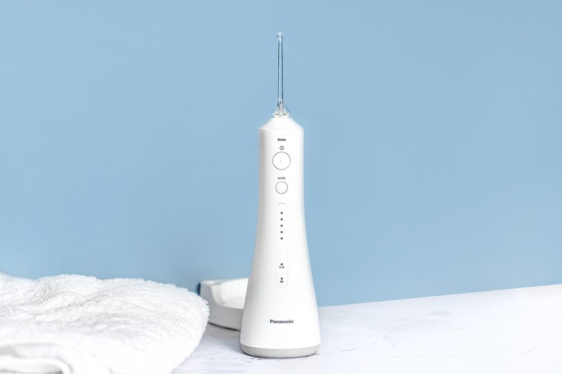 口の中をドドッと洗浄！ 新型「ジェットウォッシャー ドルツ」を試して