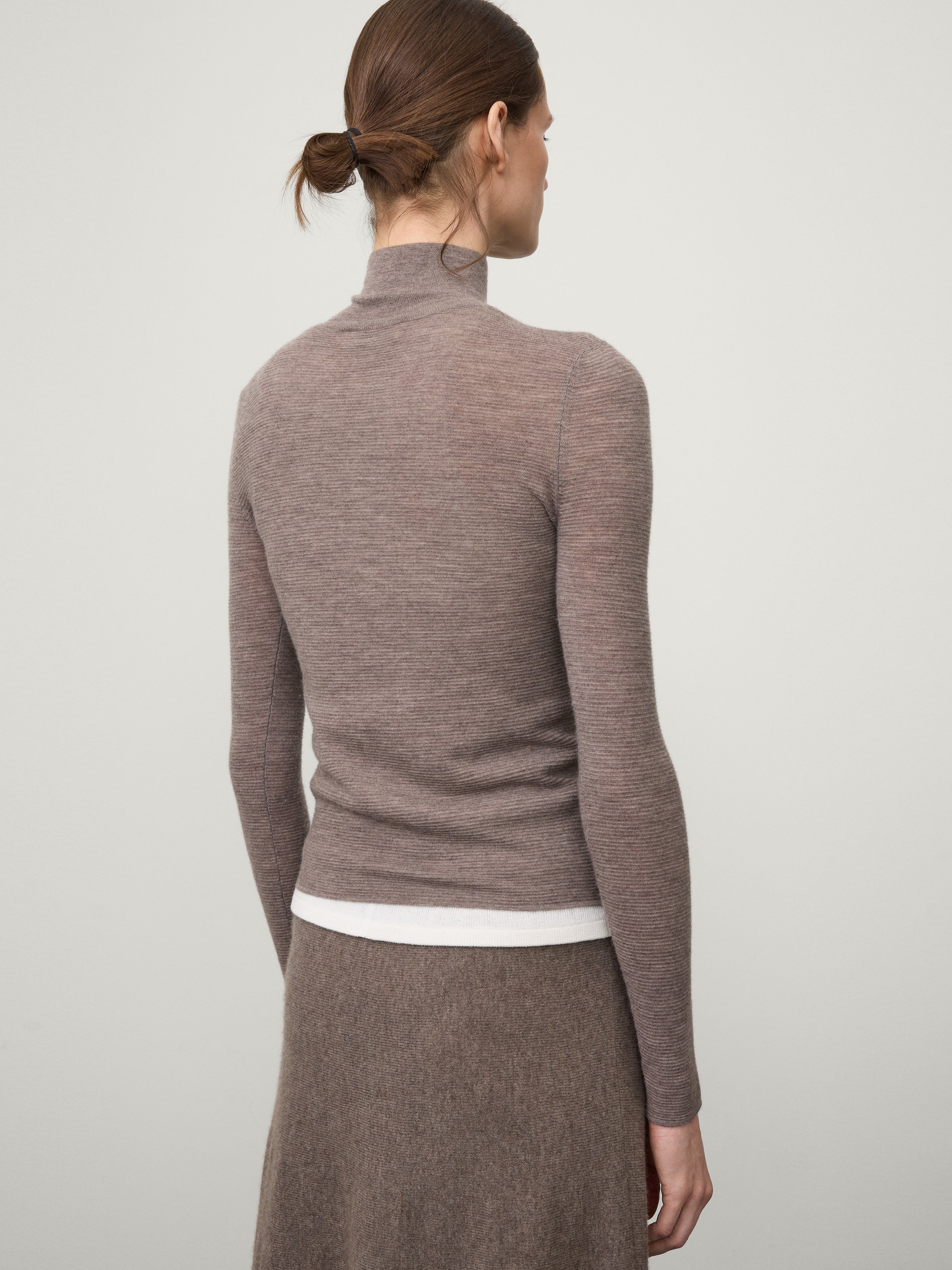 The Lory Sweater – LISA YANG