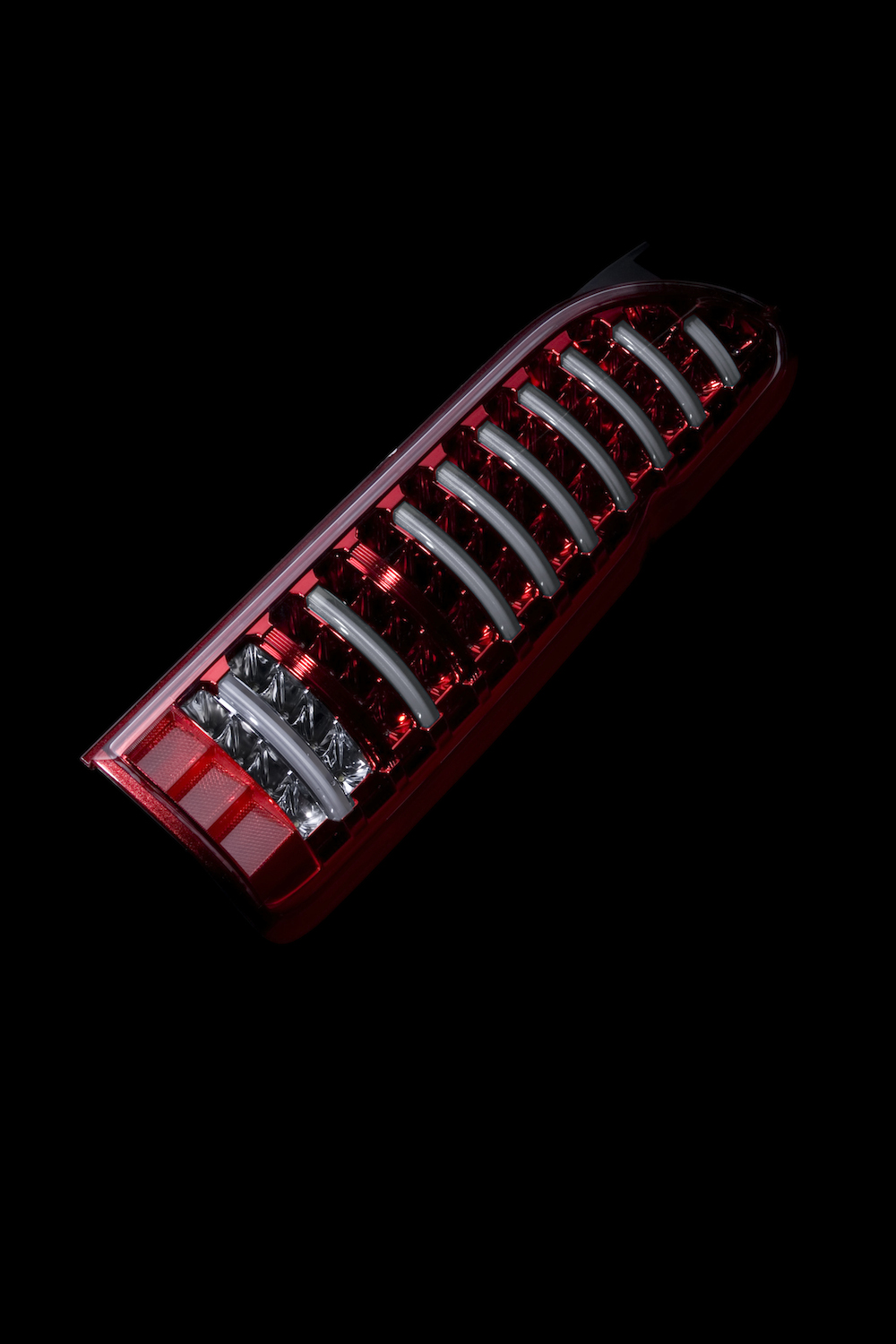 ジュエルLEDテールランプTRAD シーケンシャル ハイエース/レジアス