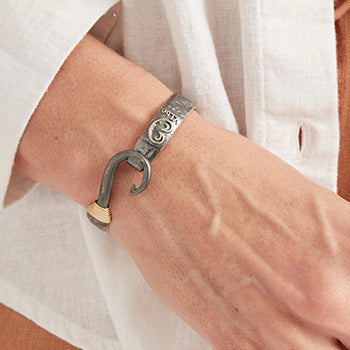 The Hook Bracelet - Vibe Jewelry