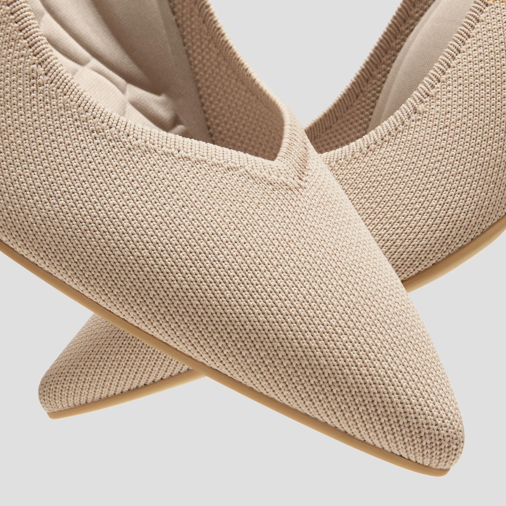 Scarlett] ポインテッドトゥ キトゥンヒール パンプス – VIVAIA JAPAN