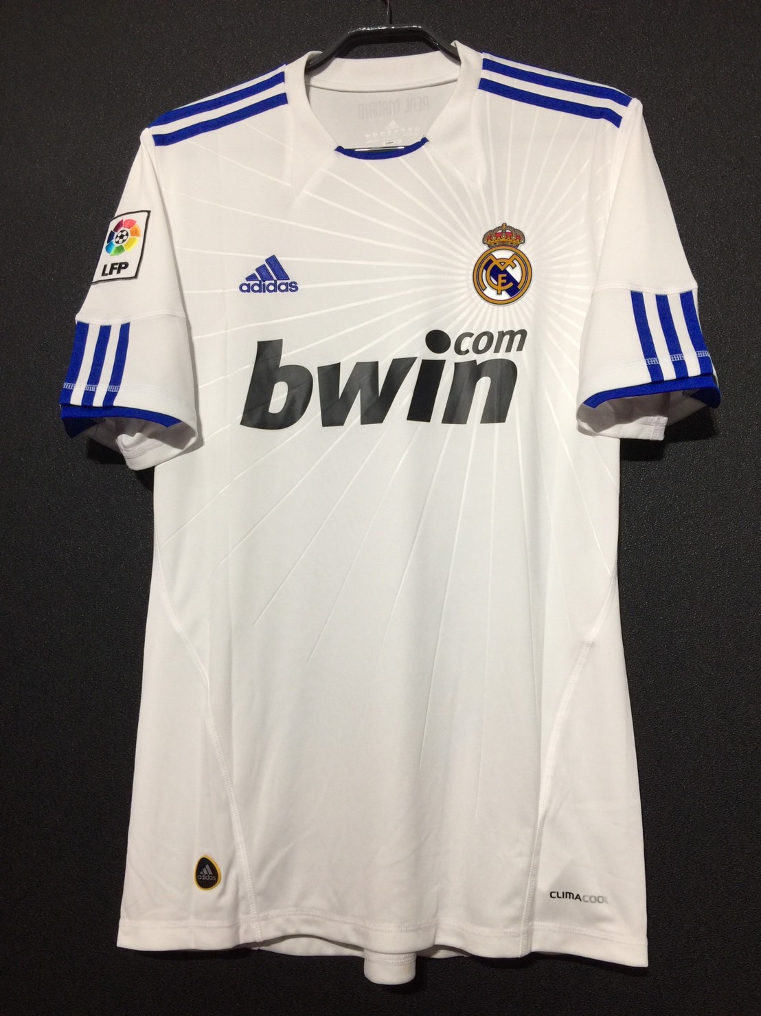 2010/11レアルマドリード国王杯優勝記念ユニフォーム！｜サッカー