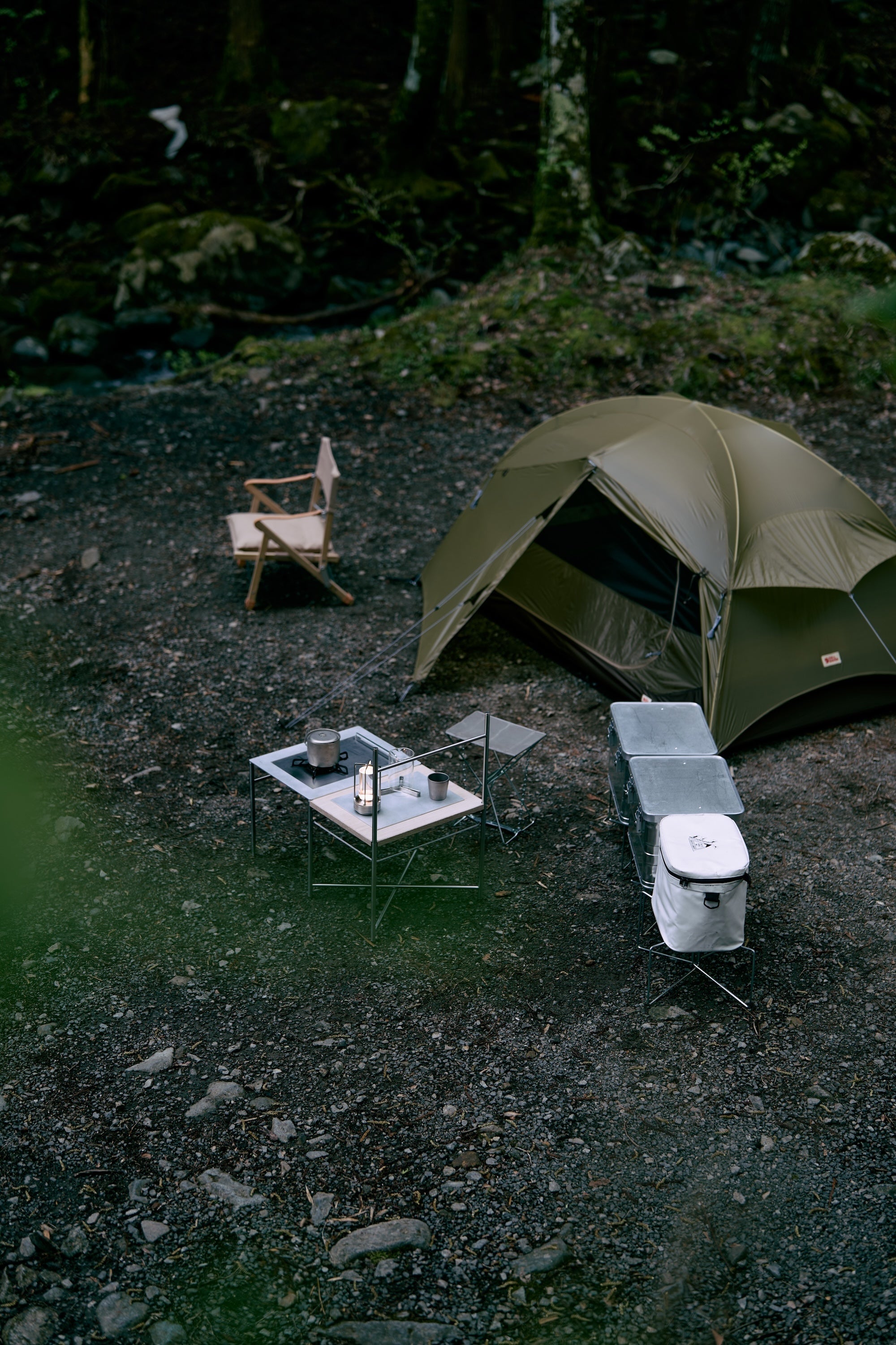 Wanderout / Universal Stand - Black – wanderout