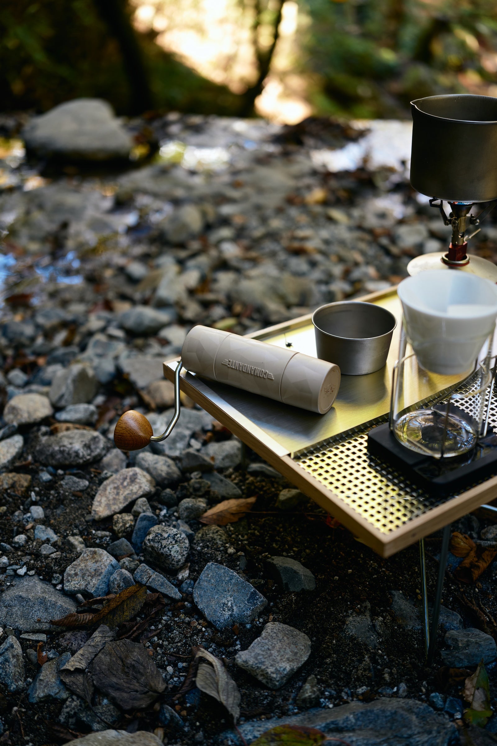 Wanderout / Universal Plate 00 – wanderout