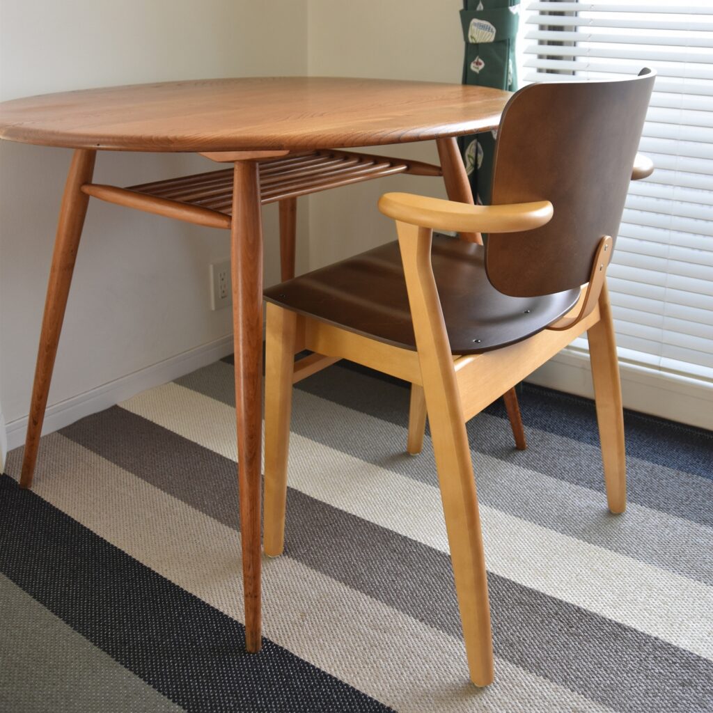 artek 】ワークスペースにドムス チェアを置きました【 scope 別注