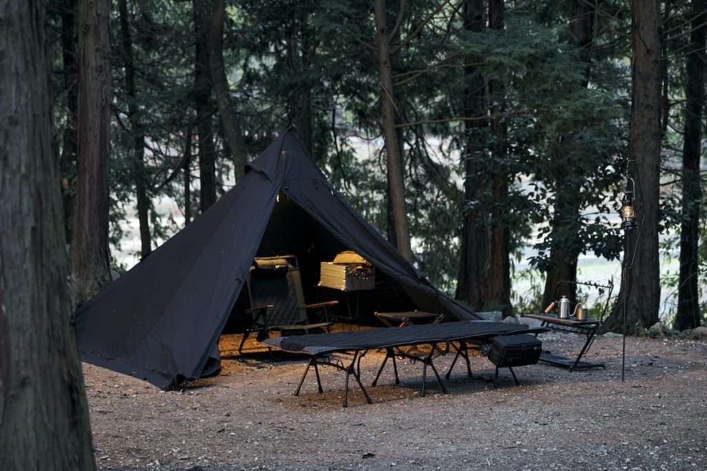 あなたにぴったりなテントは何色？カラー別メリット・デメリット