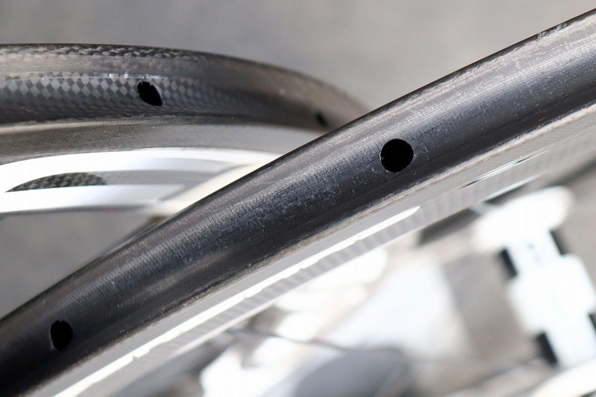 ファストフォワード FFWD F6R DT180ハブ カーボン チューブラー