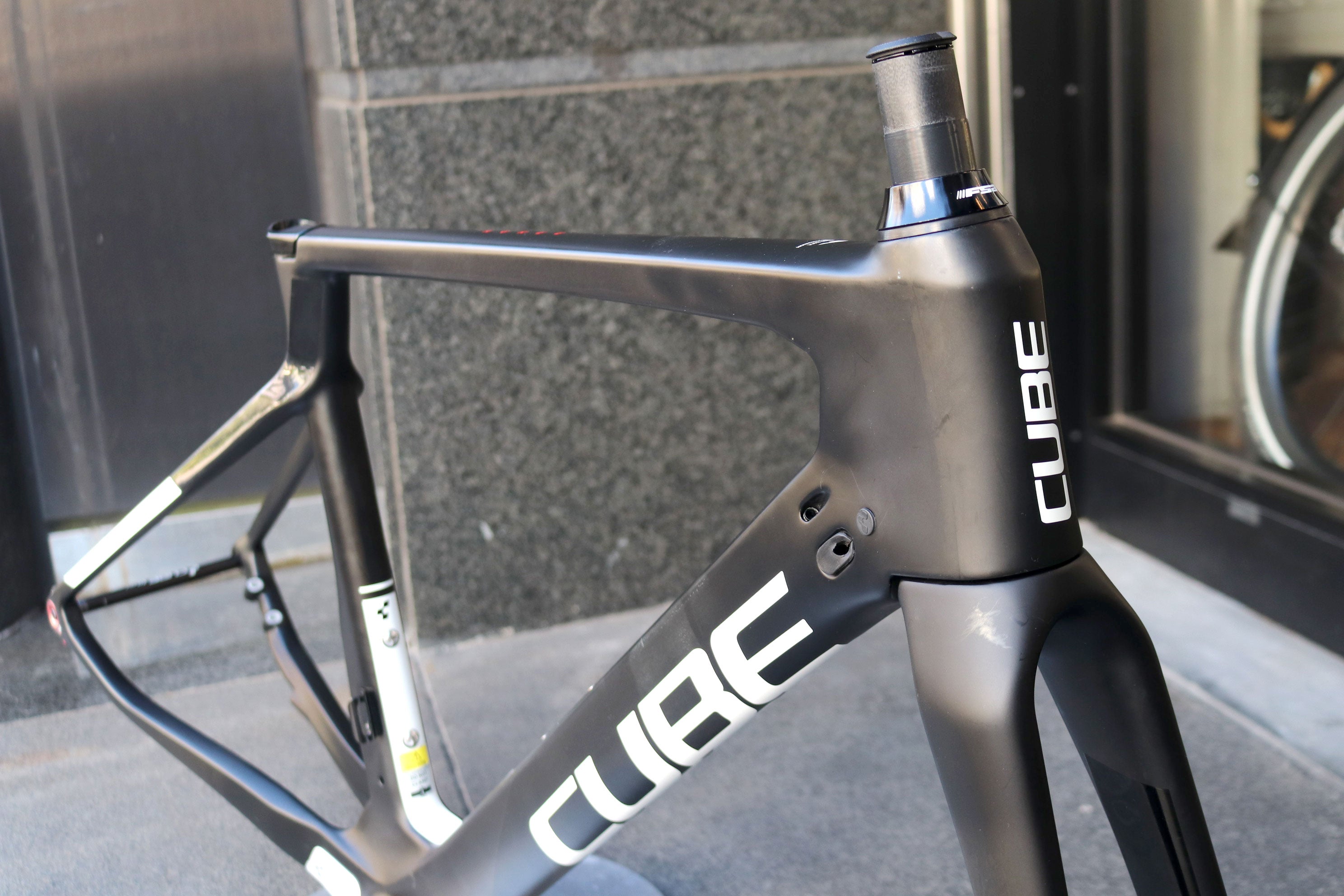 キューブ CUBE AGREE C:62 2017モデル 50サイズ カーボン ディスク