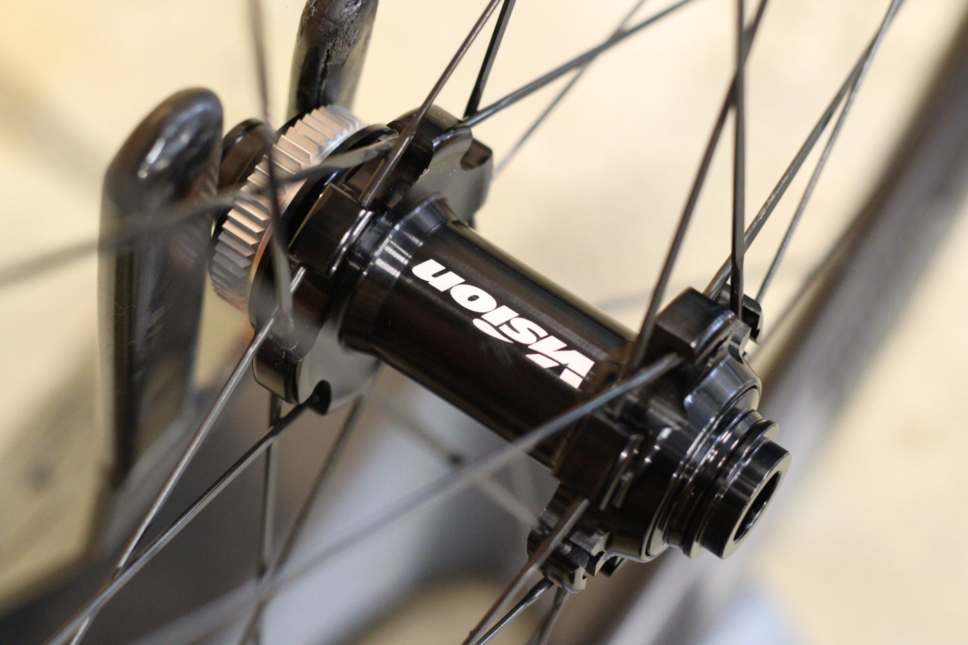 ヴィジョン VISION SC55 DISC カーボン クリンチャー チューブレス