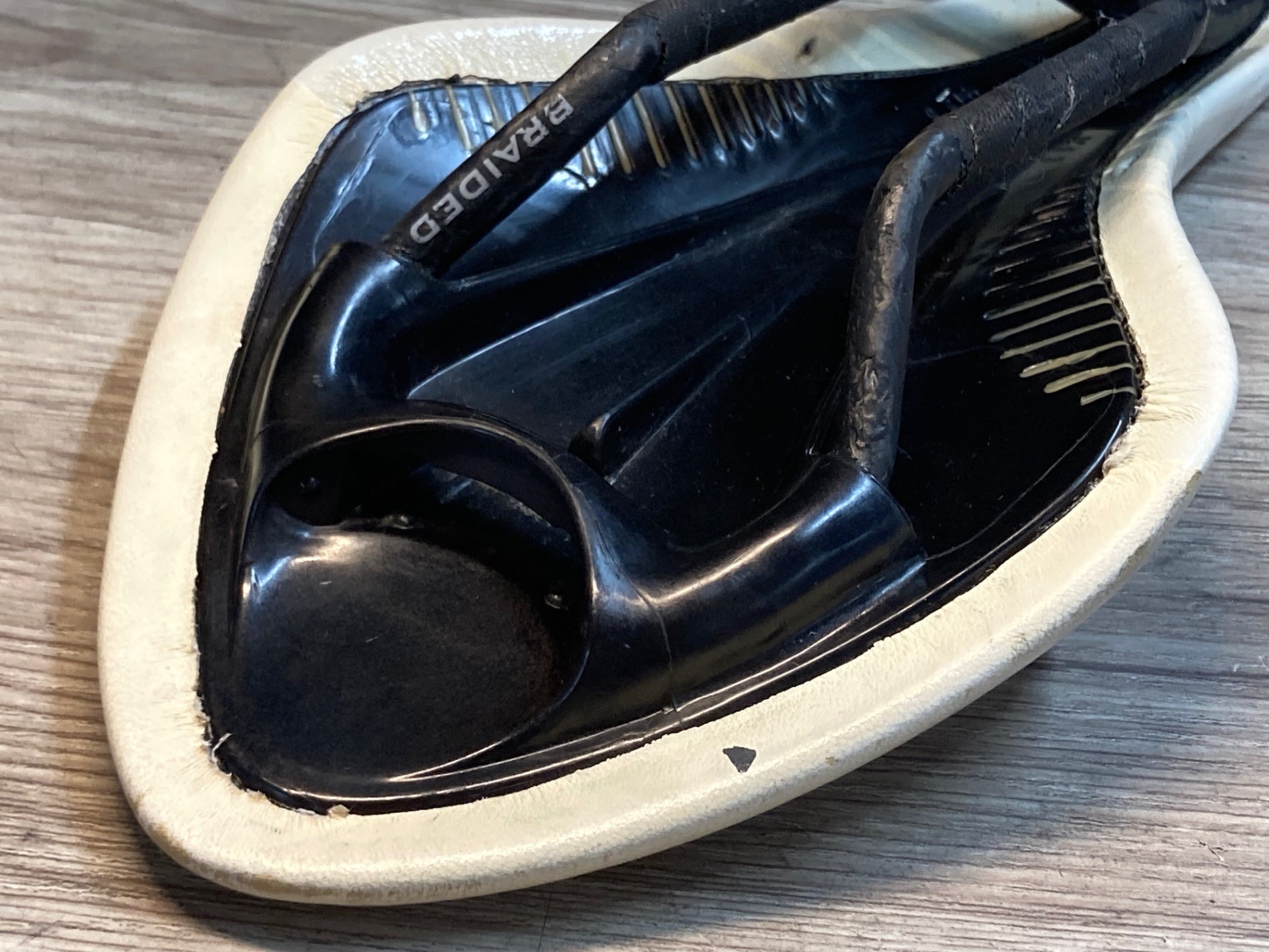 JK859 フィジーク fizik アリオネ ARIONE CX サドル 白 カーボンレール