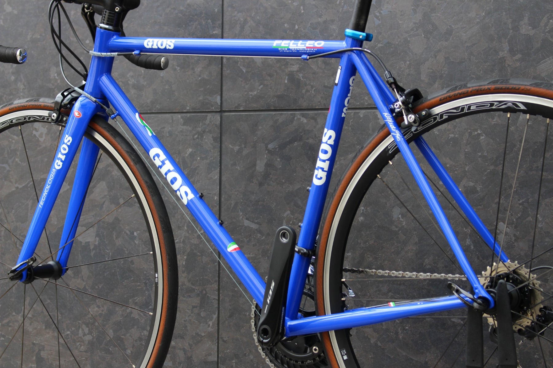 ジオス GIOS フェレオ FELLEO 2022 520サイズ シマノ 105 R7000 11S