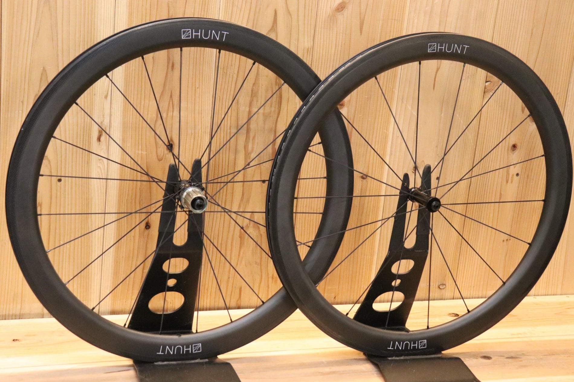 ハント HUNT 50 Carbon Wide Aero カーボン チューブレスレディ