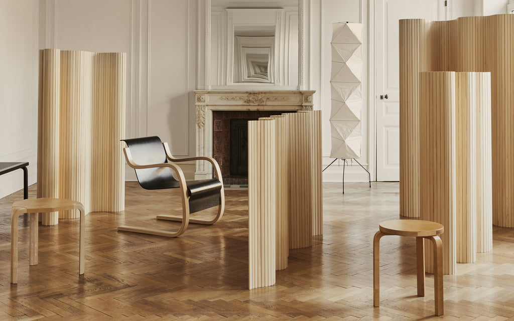 AALTO CHAIRS IN LEATHERナチュラルな風合いのレザー張りのアアルト
