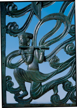 空から舞い降りた飛天に出会う 奈良市西ノ京町・薬師寺 2013年9月16日