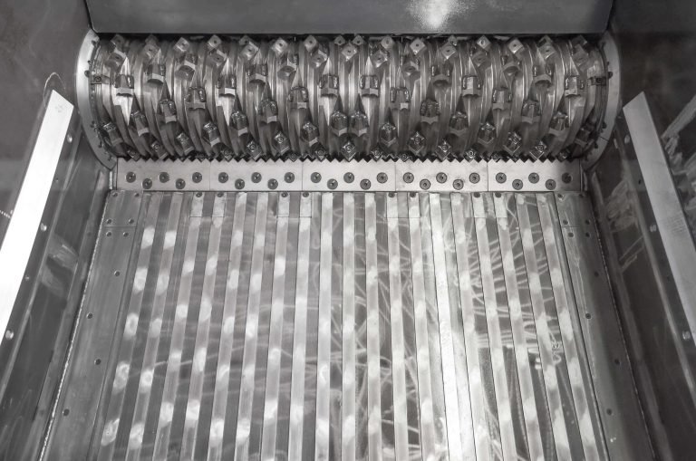 WLK 25 Super Jumbo - shredder for paper and plastic