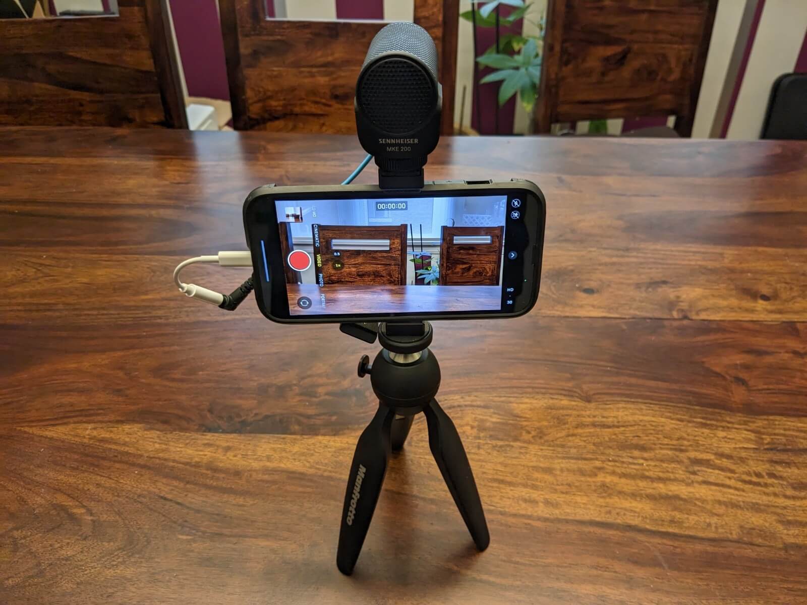 Sennheiser MKE200 Mobile Kit Review