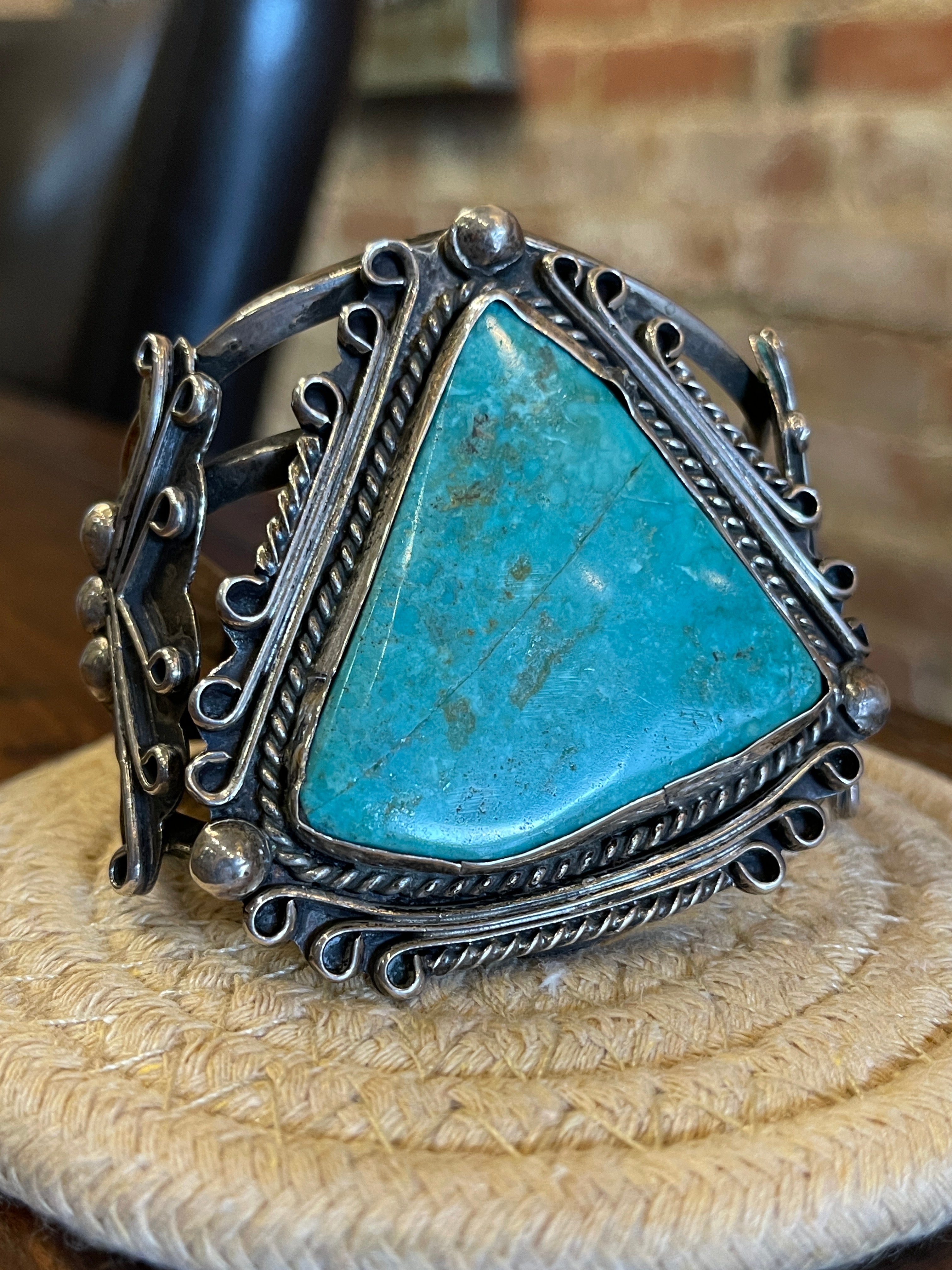 vintage-triangular-turquoise-