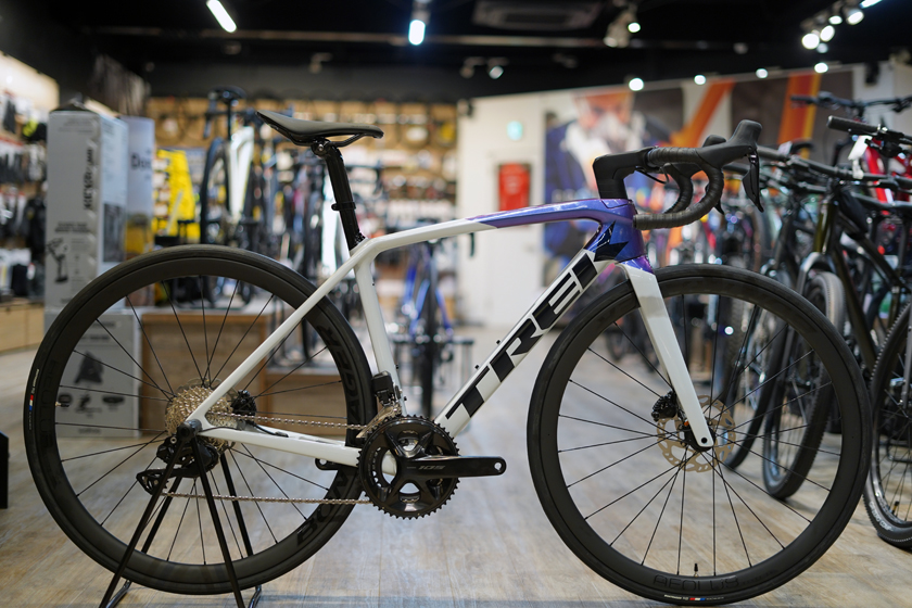 京都西店 TREK 2024年モデル の店頭在庫をご紹介いたします。11月25日