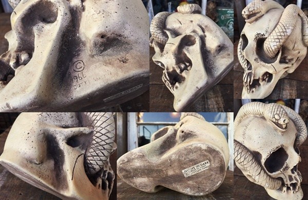 VINTAGE DISNEYLAND RANDOTTI SNAKE SKULL STATUE (DJ31) - 2000toys