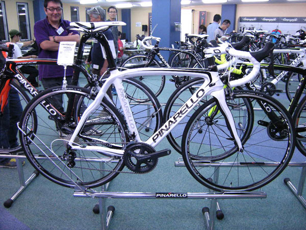 PINARELLO PRINCE(ピナレロ プリンス) アルテグラ完成車 2015年モデル