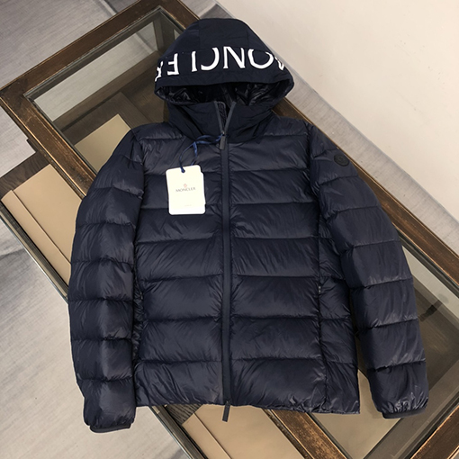 モンクレール ダウンコピー フード付きMONCLER ロゴプリント ダウン