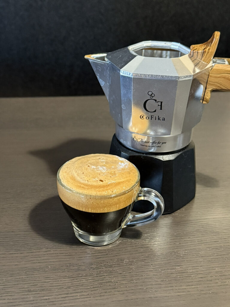 クレマができるマキネッタ「CoFika Crema Rich」｜増圧構造が生み出す