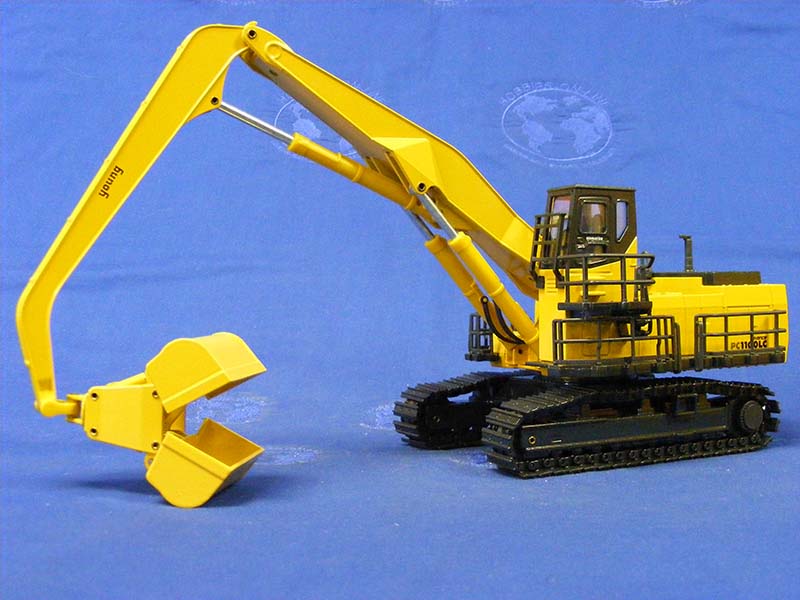 Buffalo Road Imports. Komatsu PC1100-6 with high cab and clam