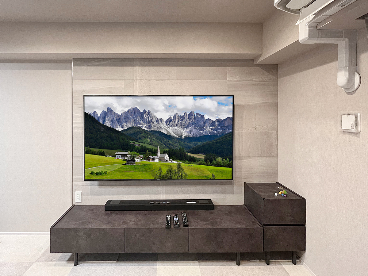 大阪府堺市でマンションのコンクリート壁にPIXYを設置し、ソニーの75