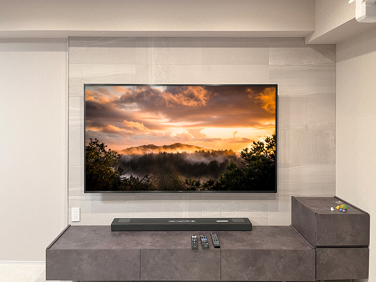 大阪府堺市でマンションのコンクリート壁にPIXYを設置し、ソニーの75