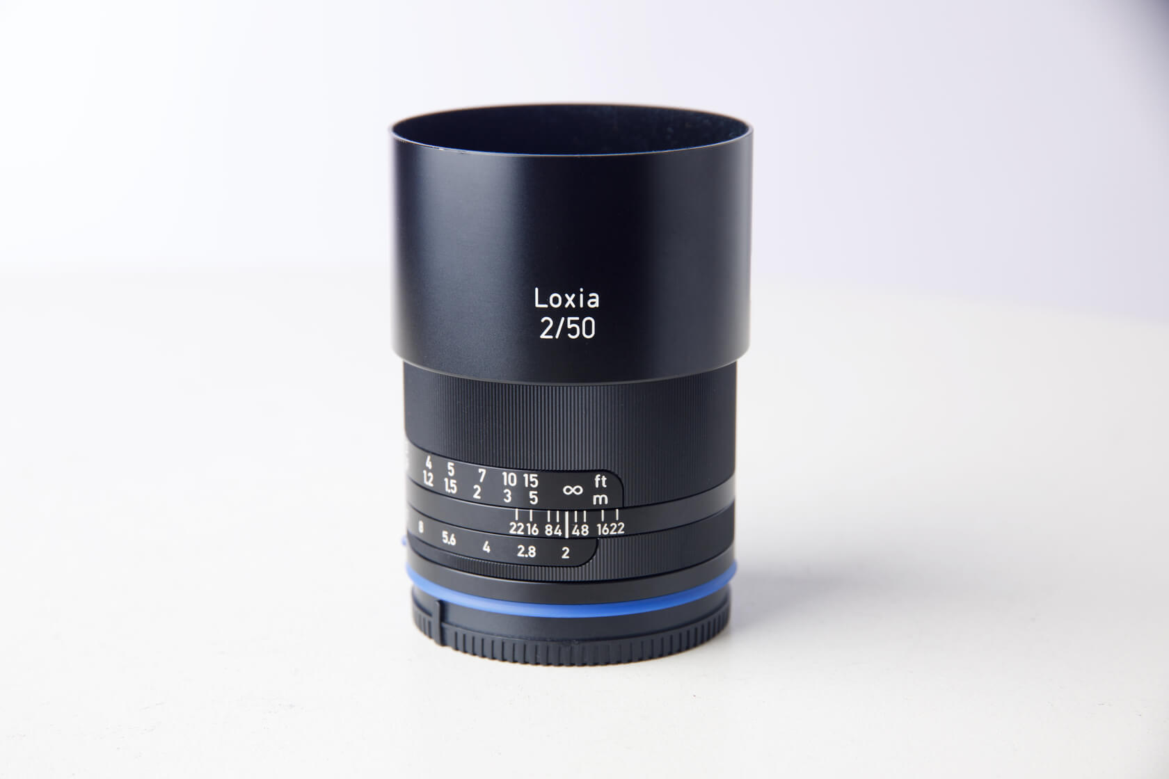 レンズ外見至上主義！「ZEISS Loxia 2/50」